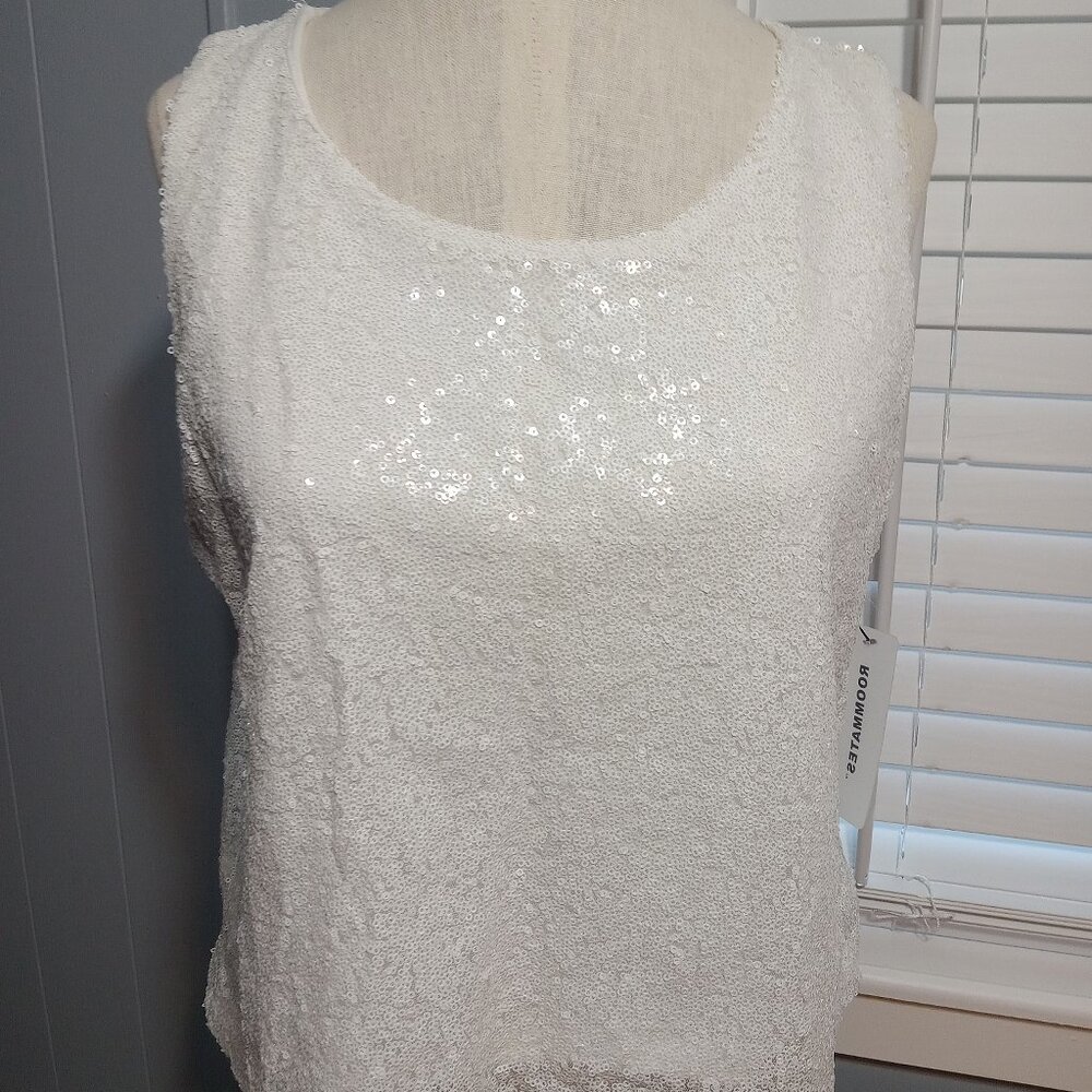Brand new with Tags White Sequence tank top ladies size XL.  T1